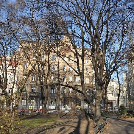 Hostel Yellow Краків Екстер'єр фото