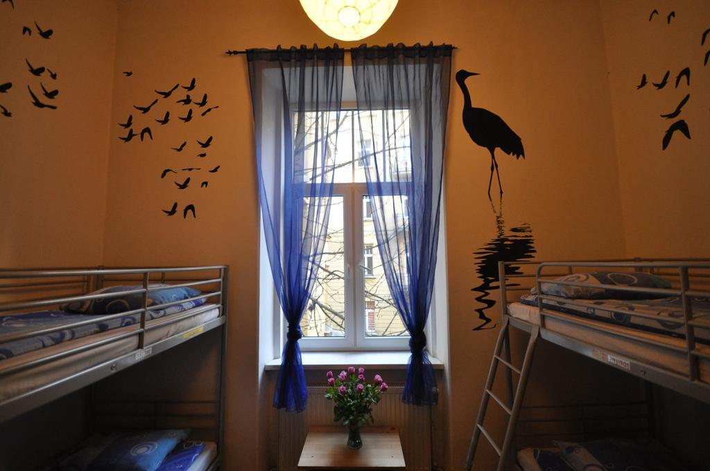 Hostel Yellow Краків Екстер'єр фото