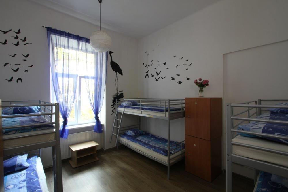 Hostel Yellow Краків Екстер'єр фото