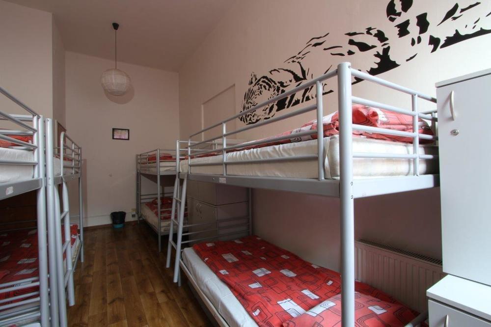 Hostel Yellow Краків Екстер'єр фото