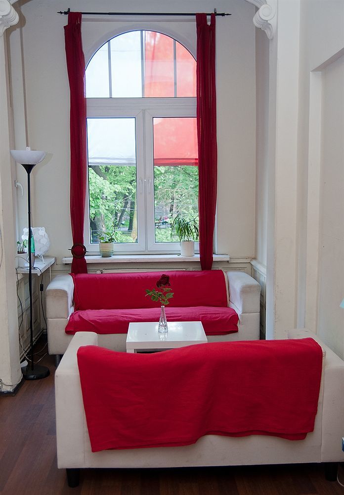 Hostel Yellow Краків Екстер'єр фото